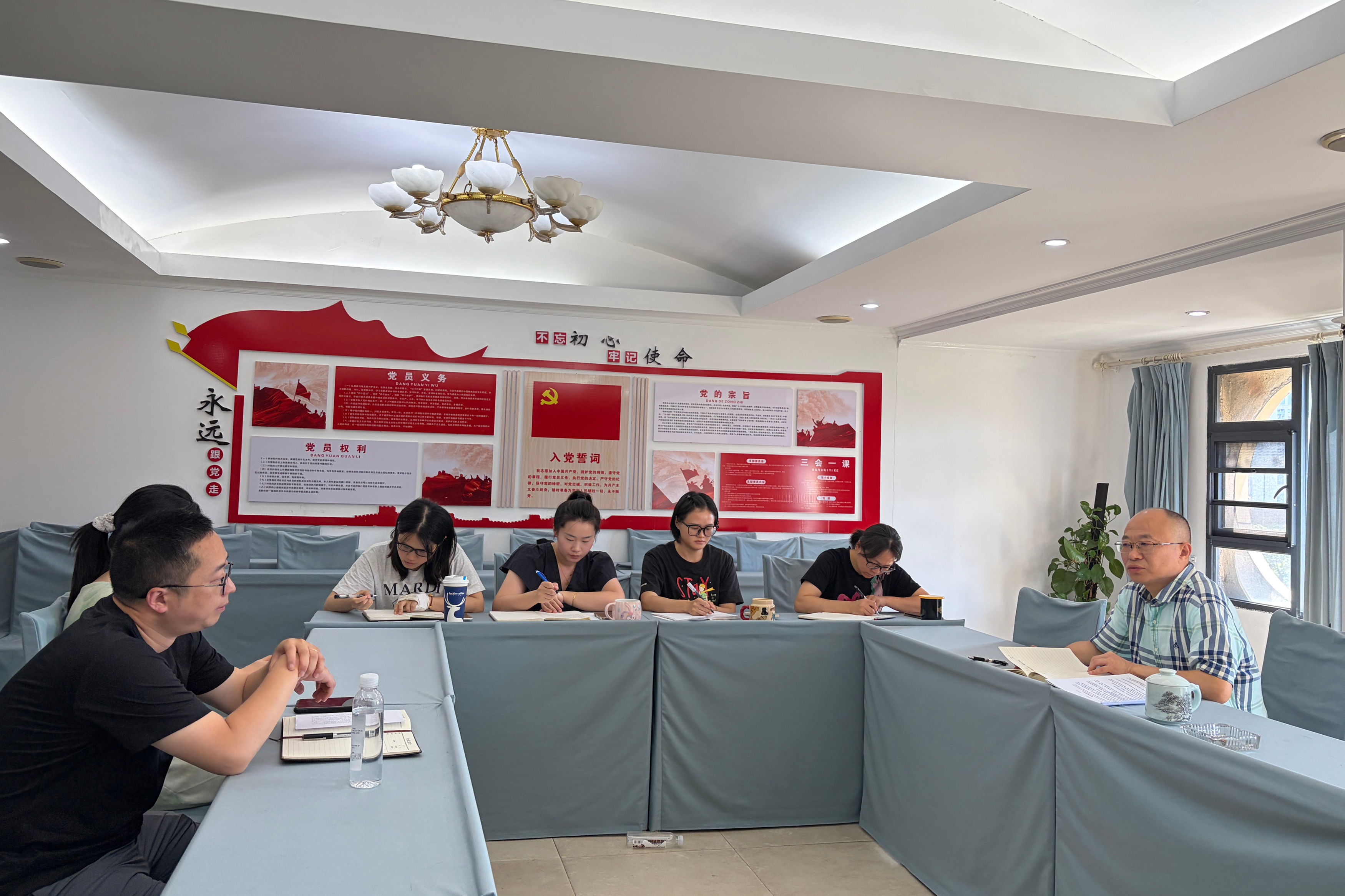 上半年财务事情复盘会 上半年财务事情复盘会